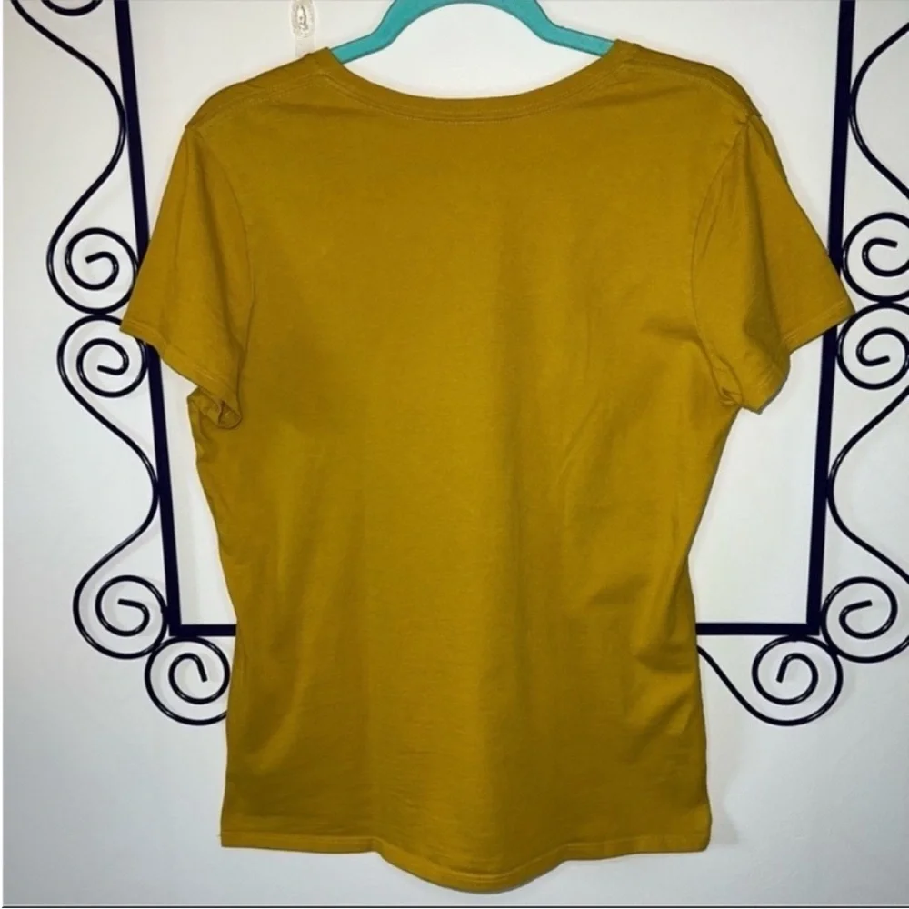 The North Face Mustard Yellow Never Stop Exploring RV  V-neck Tee Large - Picture 3 of 6